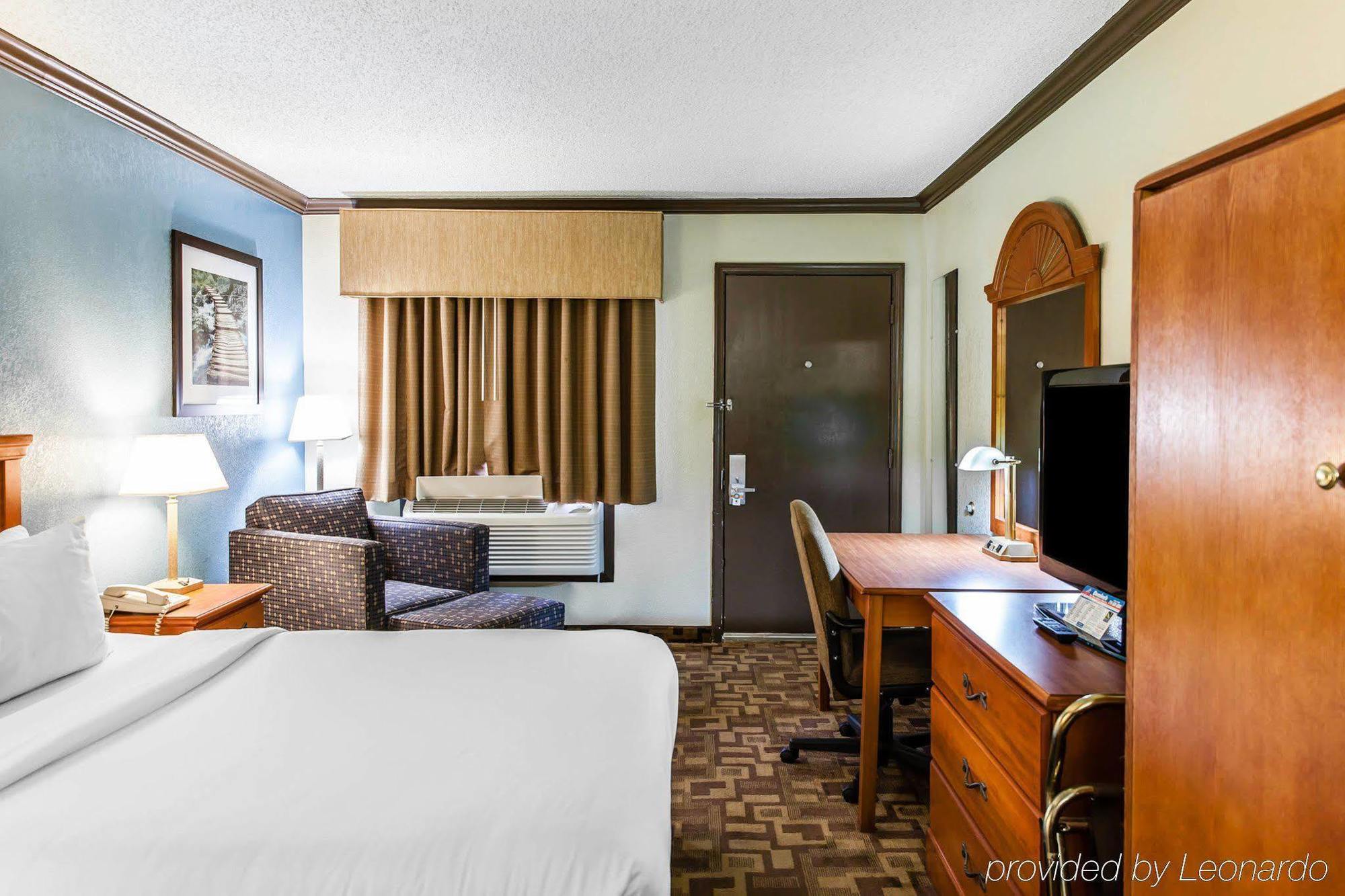 Comfort Inn & Suites Квакертаун Экстерьер фото