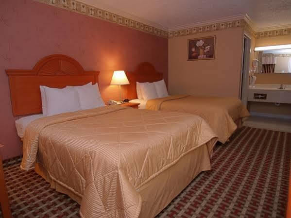 Comfort Inn & Suites Квакертаун Экстерьер фото